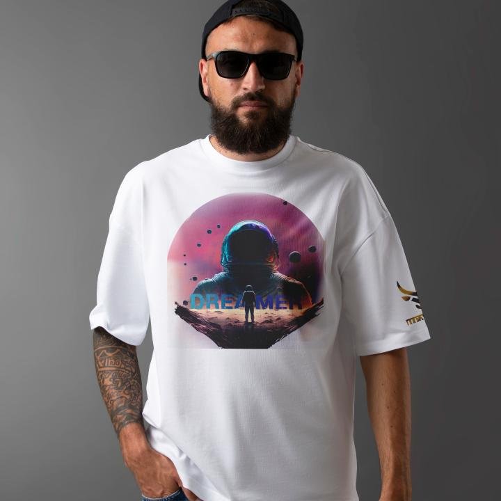 DREAMER - Wanderer of the Universe